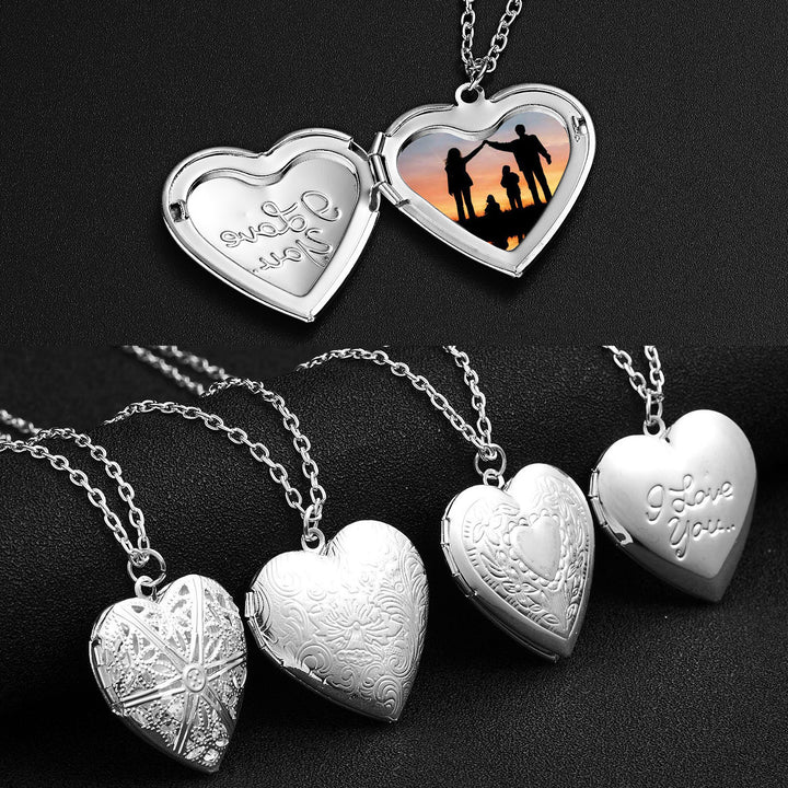 Heart necklace with opening function