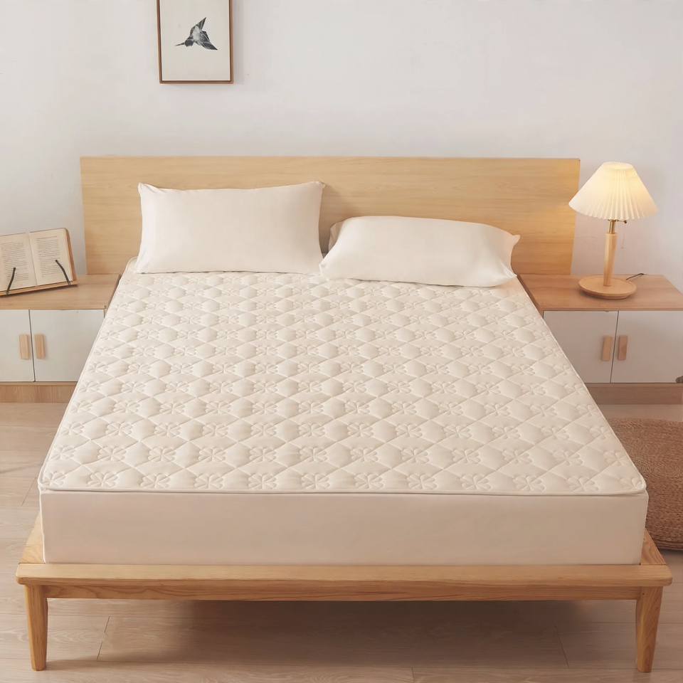 Fitted sheet, synthetic, padded