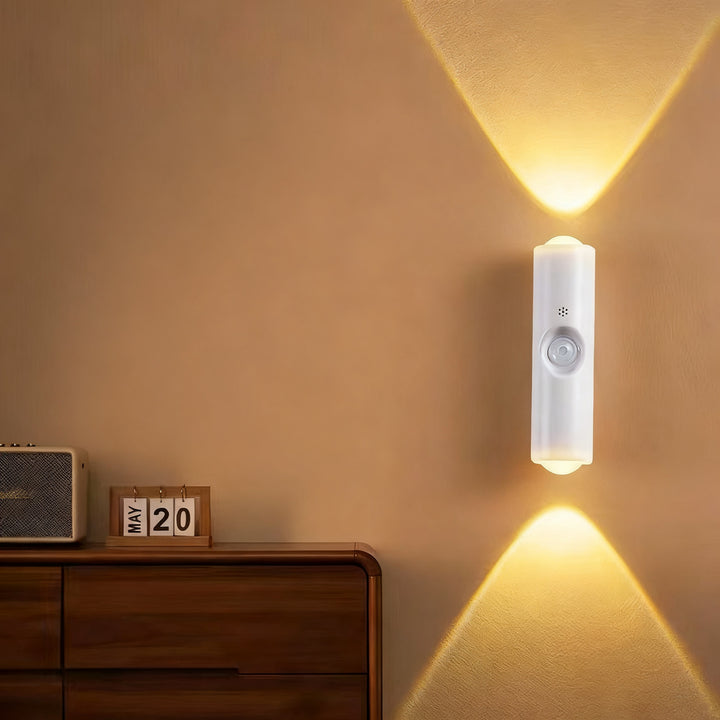 Wall lamp with motion sensor and LED