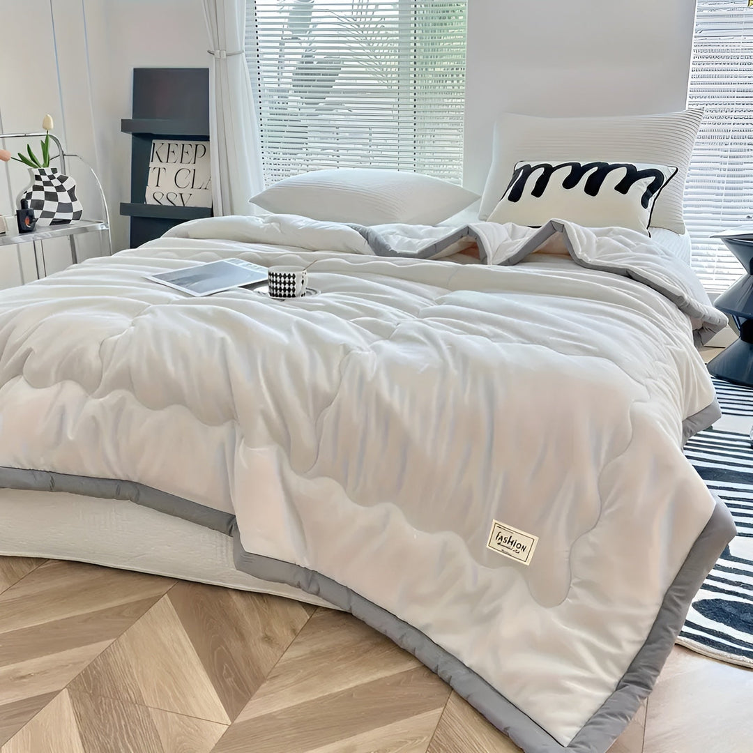 Light duvet for summer – BreathaBowlifte & Versatile | For sofa, bed & travel | Bowlift