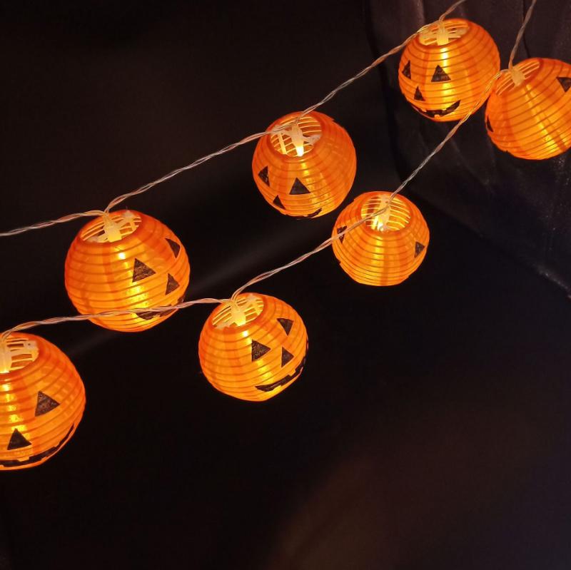 BowLift | PumpkinBlaze String Lights — Transform your Halloween night into a magical sea of lights that captivates all eyes!