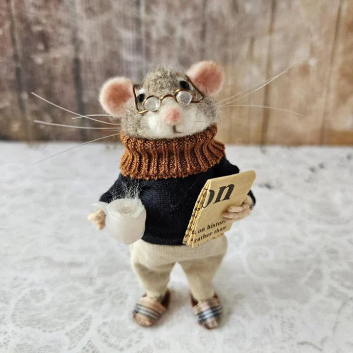 BowLift | Handmade felt mouse | Christmas decoration & gift idea | Needle felted from wool & fabric | Sustainable