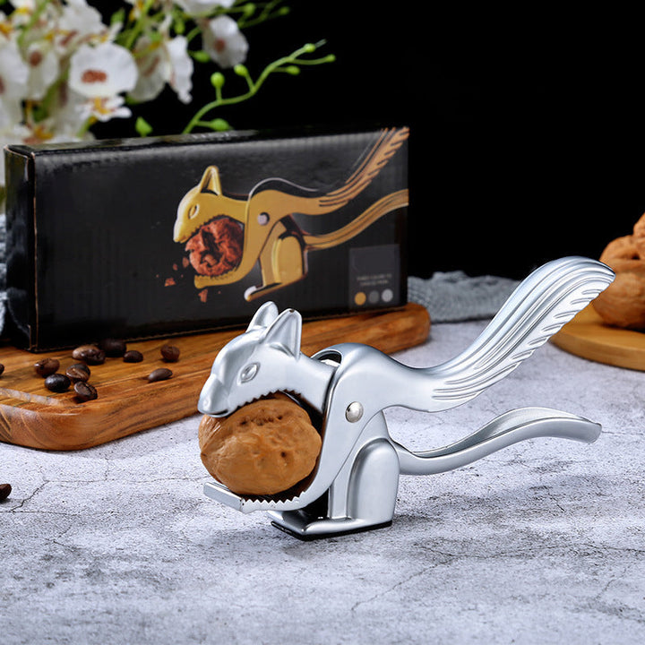 BowLift | NutSquirrel – Crack hard nuts quickly without hand discomfort
