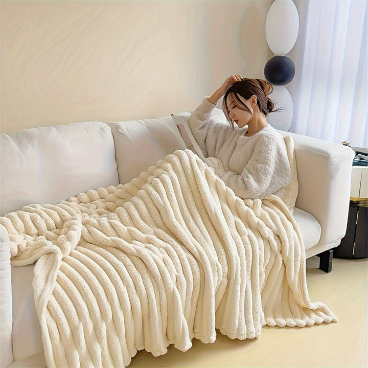 LuxeFleece – Elegant French Style Blanket for Comfort Bowlift