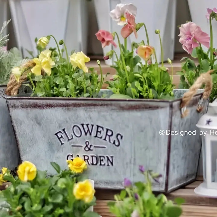 BowLift | Decorative flower and garden container made of metal with hemp rope handles