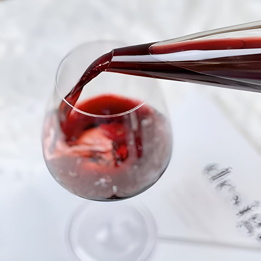 Red Wine Decanter made of Glass – Stylish Aeration with Waterfall Pouring | Includes Cooling Container | Bowlift