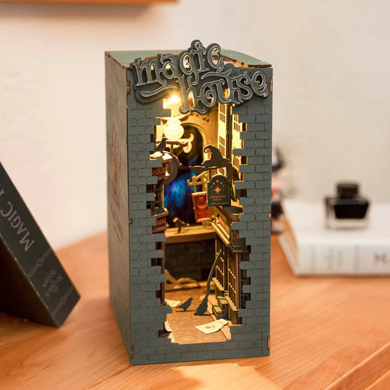 BowLift | 3D Wooden Book Nook Puzzle