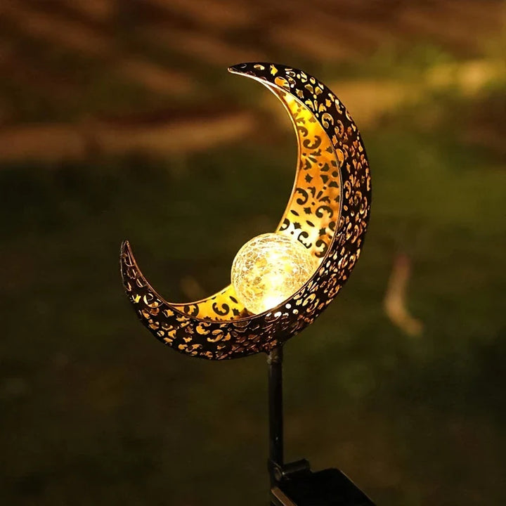 BowLift | Solar Garden Light made of Metal – Waterproof LED Design in Moon, Flame, Sun or Star Shape