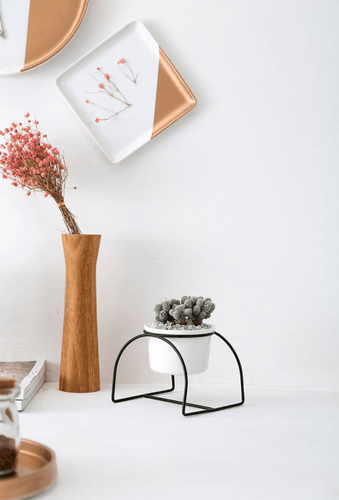 BowLift | ELARA – Elegant bridge planting pot for your home