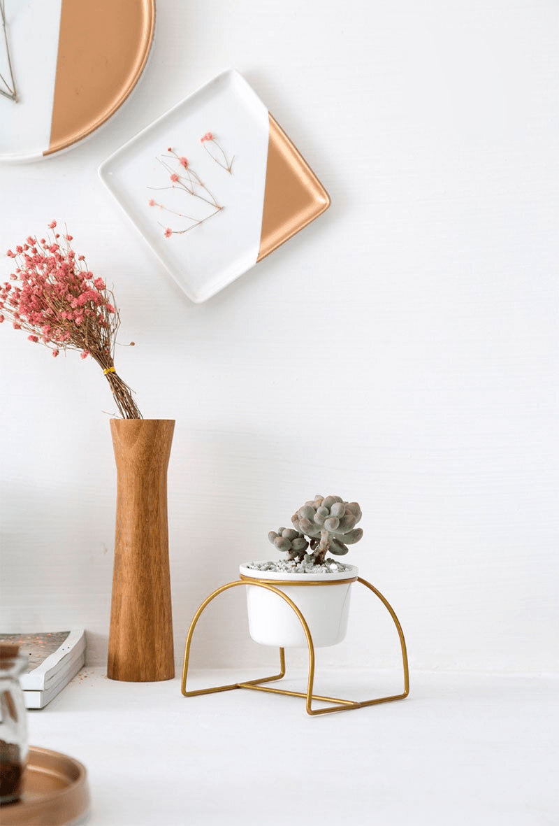 BowLift | ELARA – Elegant bridge planting pot for your home