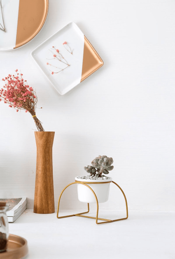 BowLift | ELARA – Elegant bridge planting pot for your home