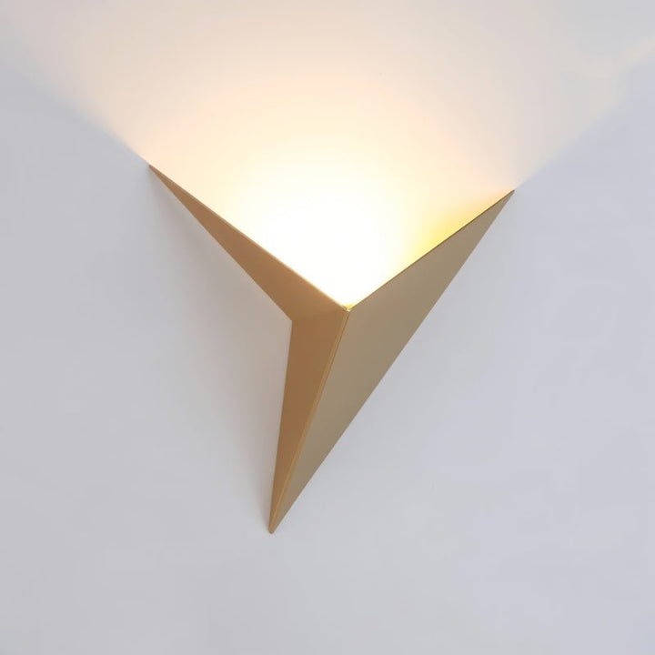 Elegant wall lamp - Modern LED wall light for stylish interiors | Bowlift