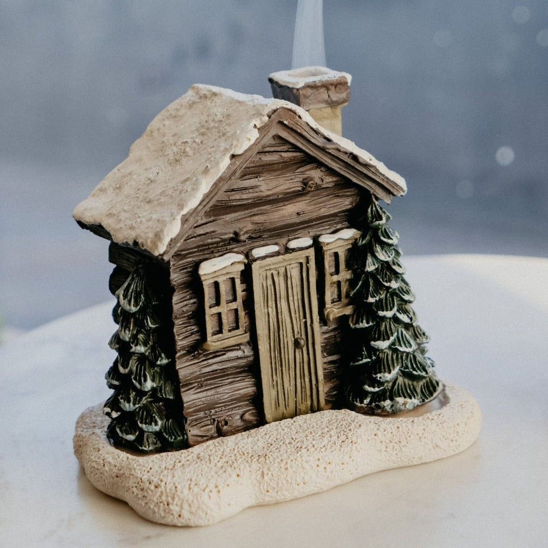 BowLift | Log Cabin Snowy Winter Incense Cone Burner