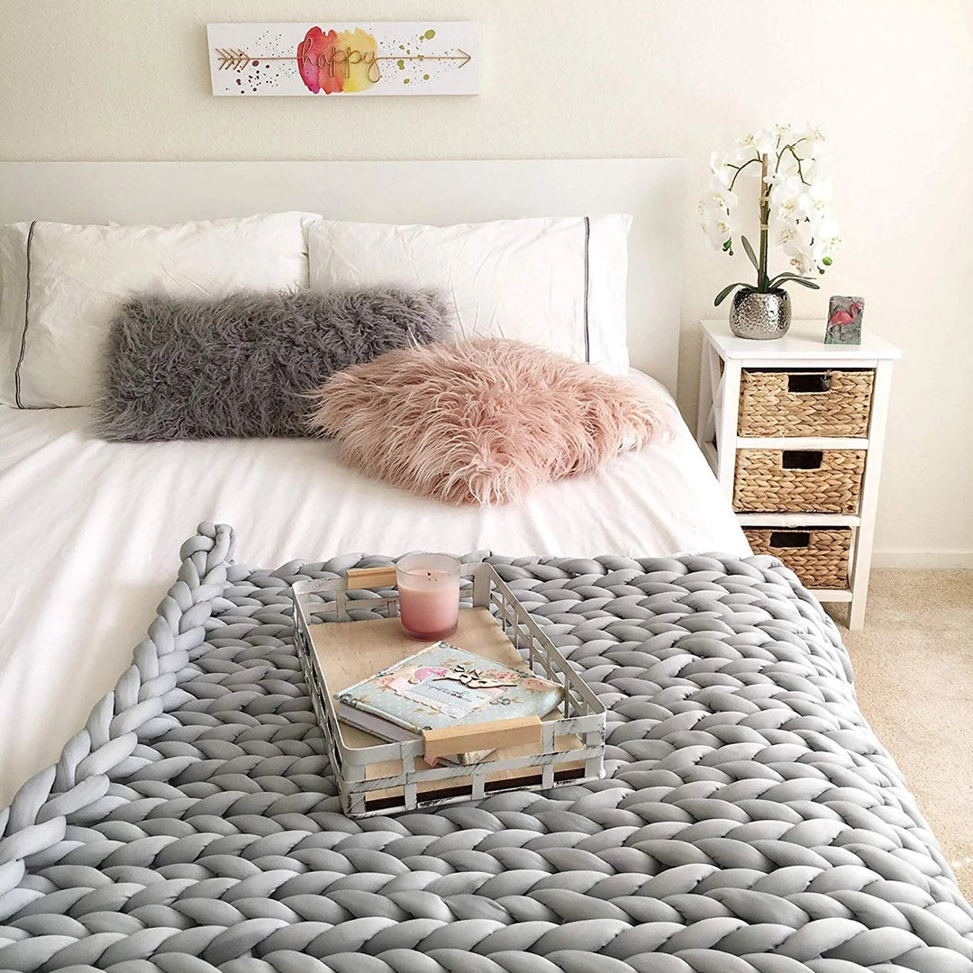 BowLift | Chunky Knit Blanket