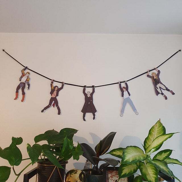 BowLift | Halloween Santa Carla Vampire Garland Horror Decoration