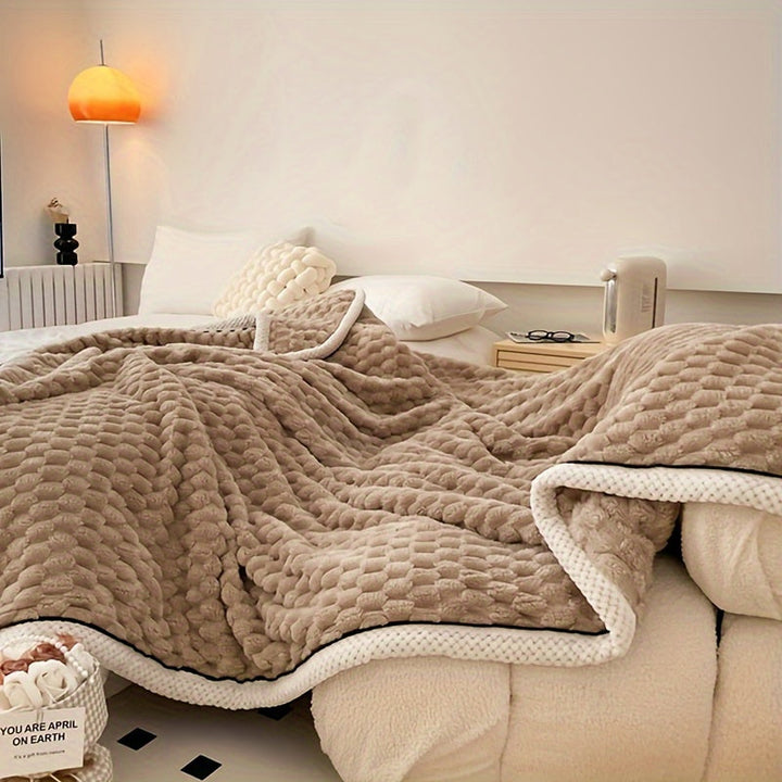 BowLift | Light Blanket Warm Dream Made of Microfiber for Travel and Home