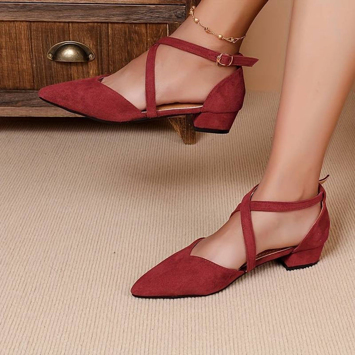 BowLift | Fashionable Flat Shoes in a Solid Color Design for Women