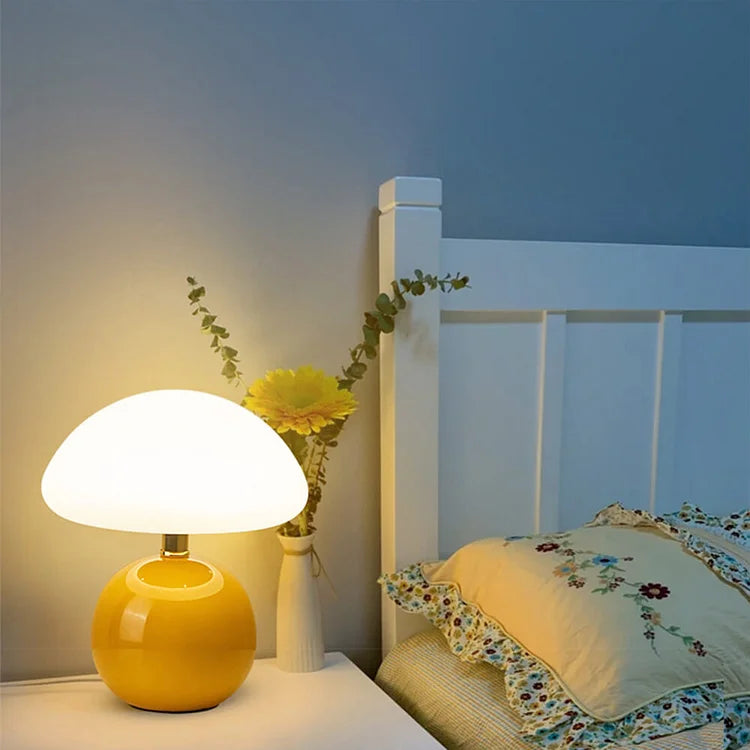BowLift | Ceramic Table Lamp with Soft Warm Lighting