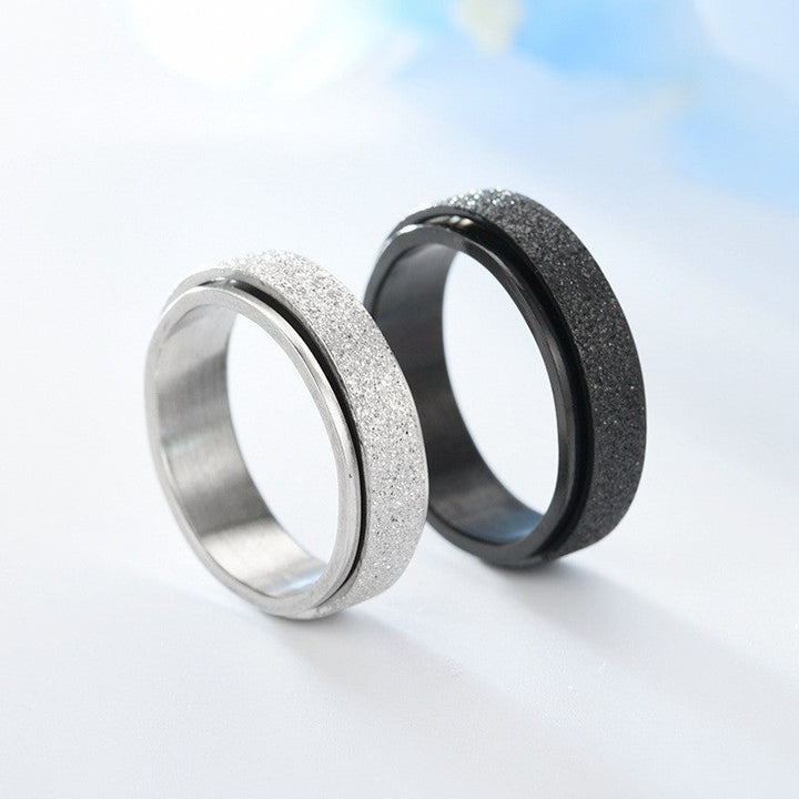 Rotating anxiety rings relieve stress for women and men