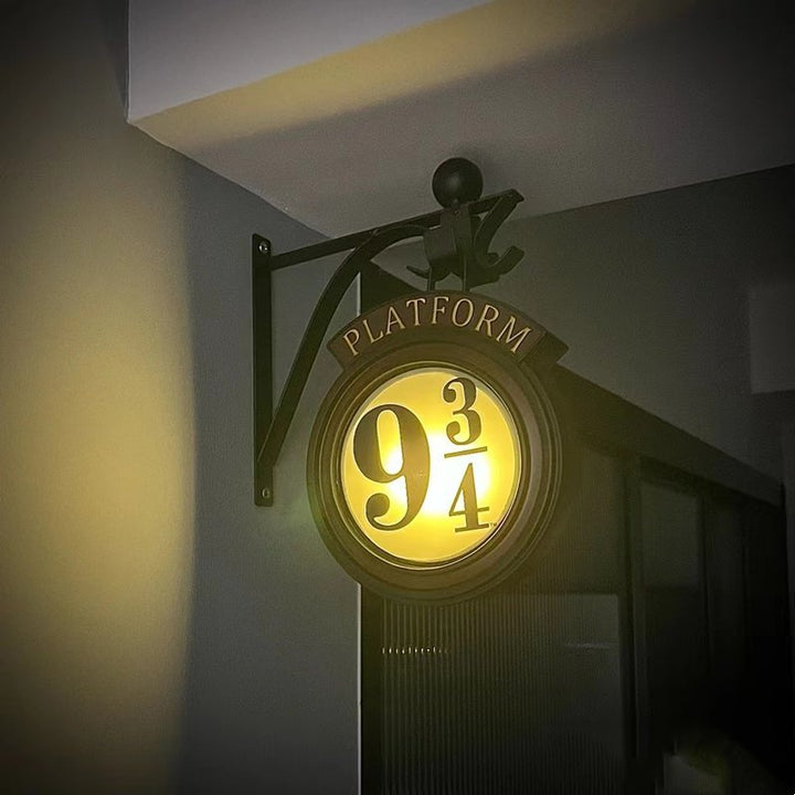 Harry Potter 9 3/4 Wand Lamp Bowlift