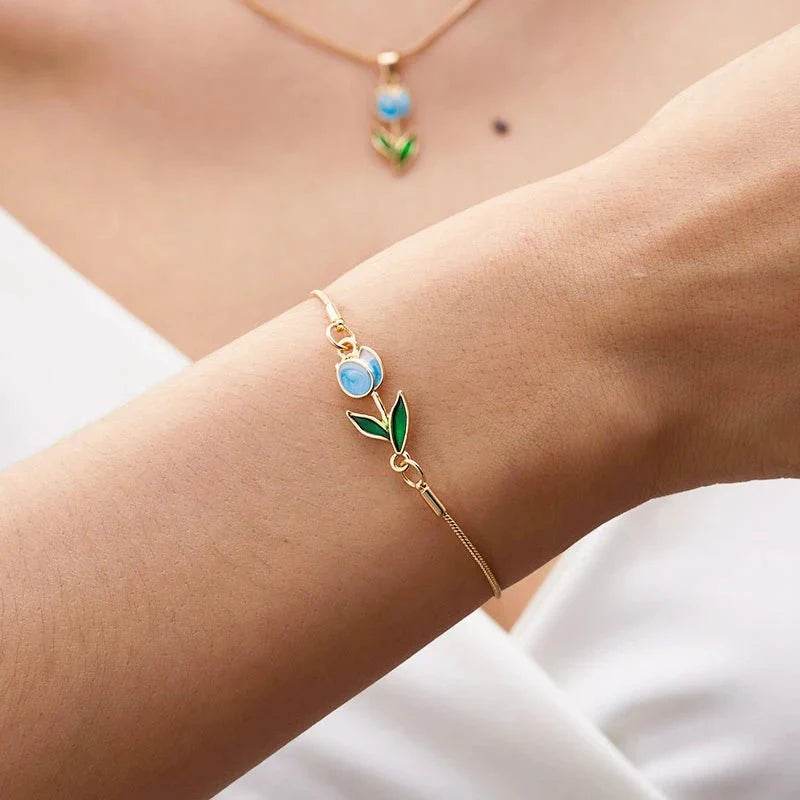 BowLift | Feminine Floral Tulip Bracelet and Necklace Set