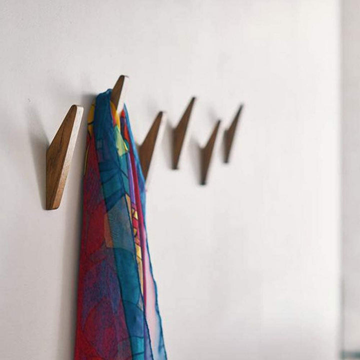 Wooden Wall Hooks Set Nordhaak – 6 Minimalist Coat Hooks Made of Solid Wood | Bowlift