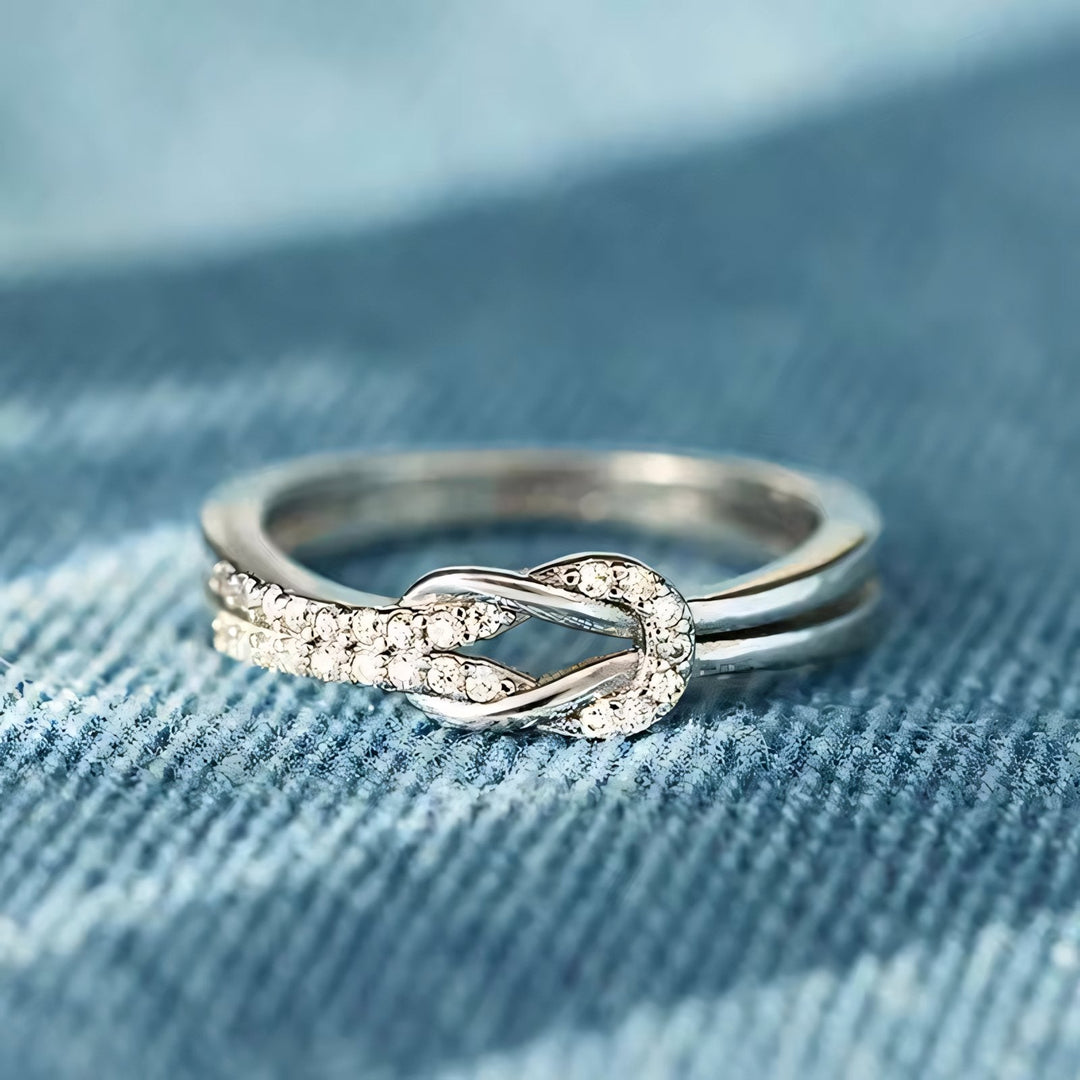 BowLift | Forever Connected Knot Ring