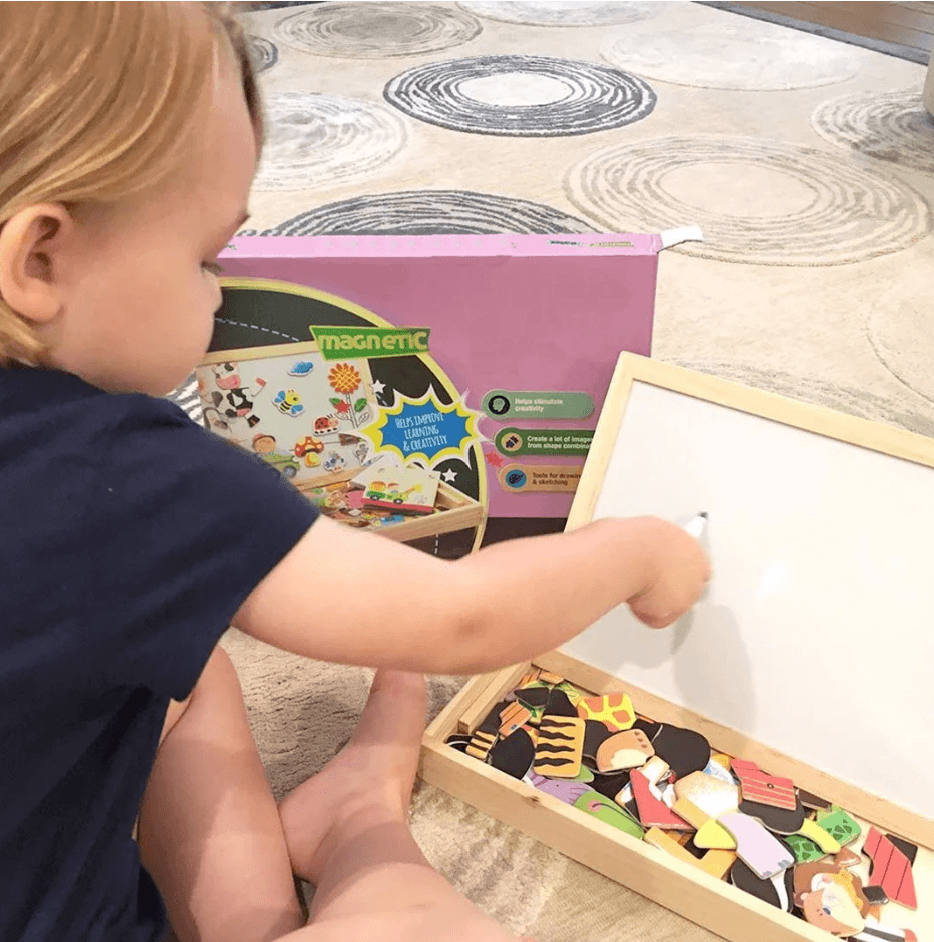 BowLift | Magnetic & chalkboard drawing set for children