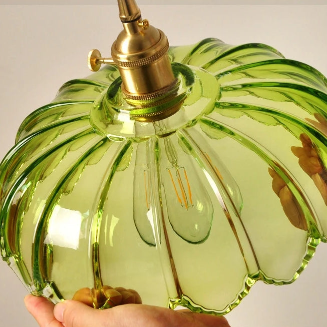 BowLift | Glass light that delights with details!