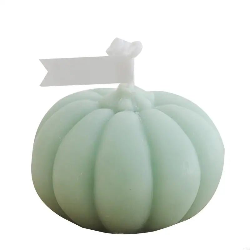 BowLift | GlowHarvest – Handmade scented candle in pumpkin shape for a cozy atmosphere