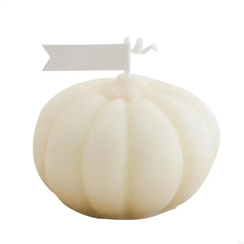 BowLift | GlowHarvest – Handmade scented candle in pumpkin shape for a cozy atmosphere