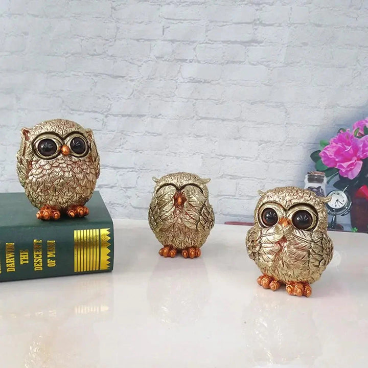 BowLift | Gold Eagle Owl Decorative Statue – Handcrafted Antique Gold Accent for Elegant Interiors