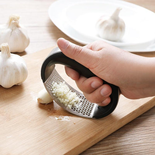 BowLift | Gourmet Garlic Press