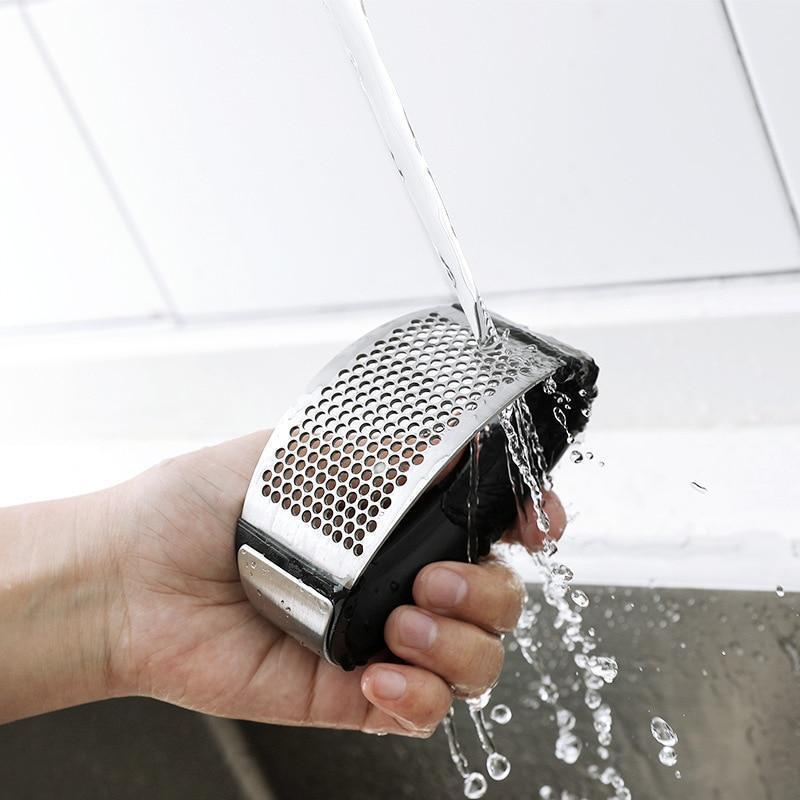 BowLift | Gourmet Garlic Press