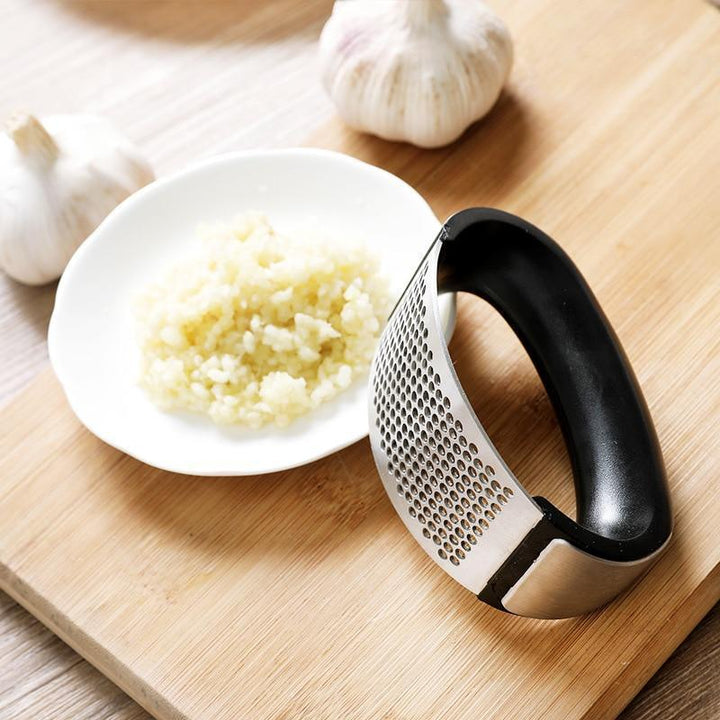 BowLift | Gourmet Garlic Press