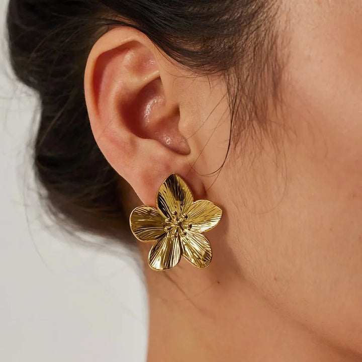 BowLift | Hibiscus Floral Stud Earrings