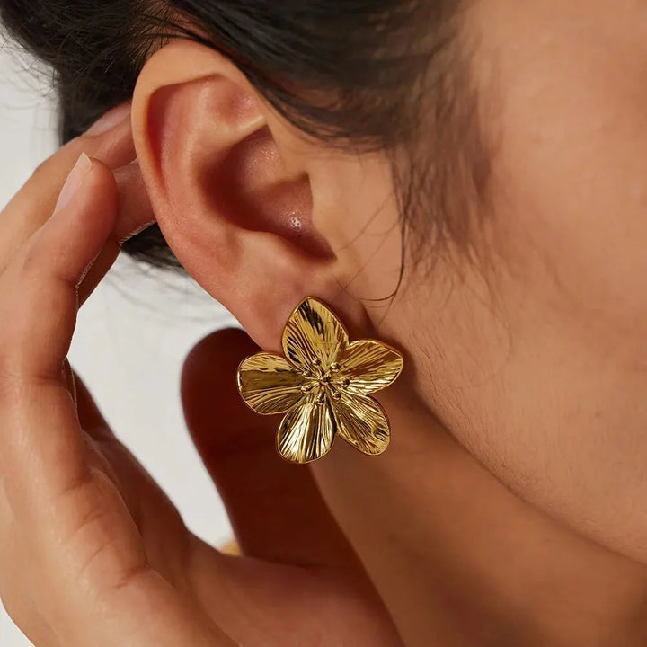BowLift | Hibiscus Floral Stud Earrings
