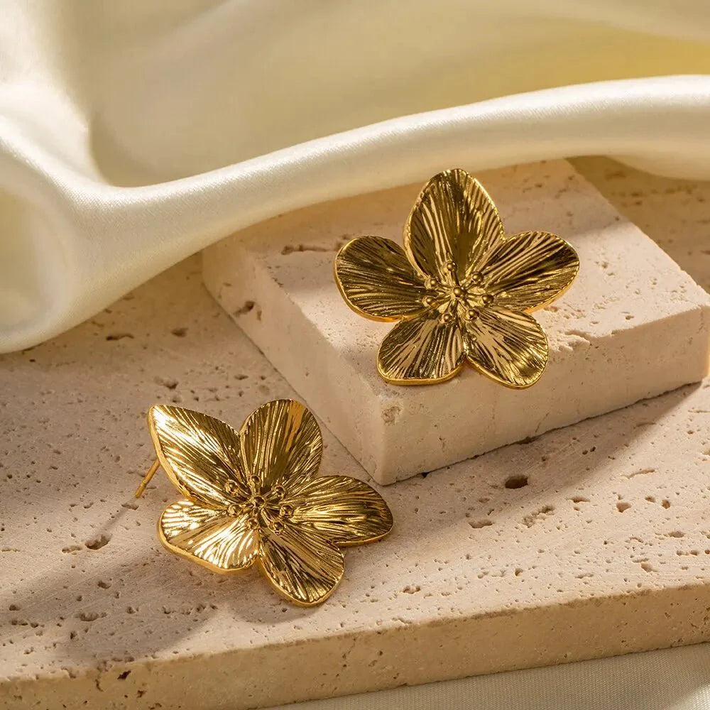 BowLift | Hibiscus Floral Stud Earrings