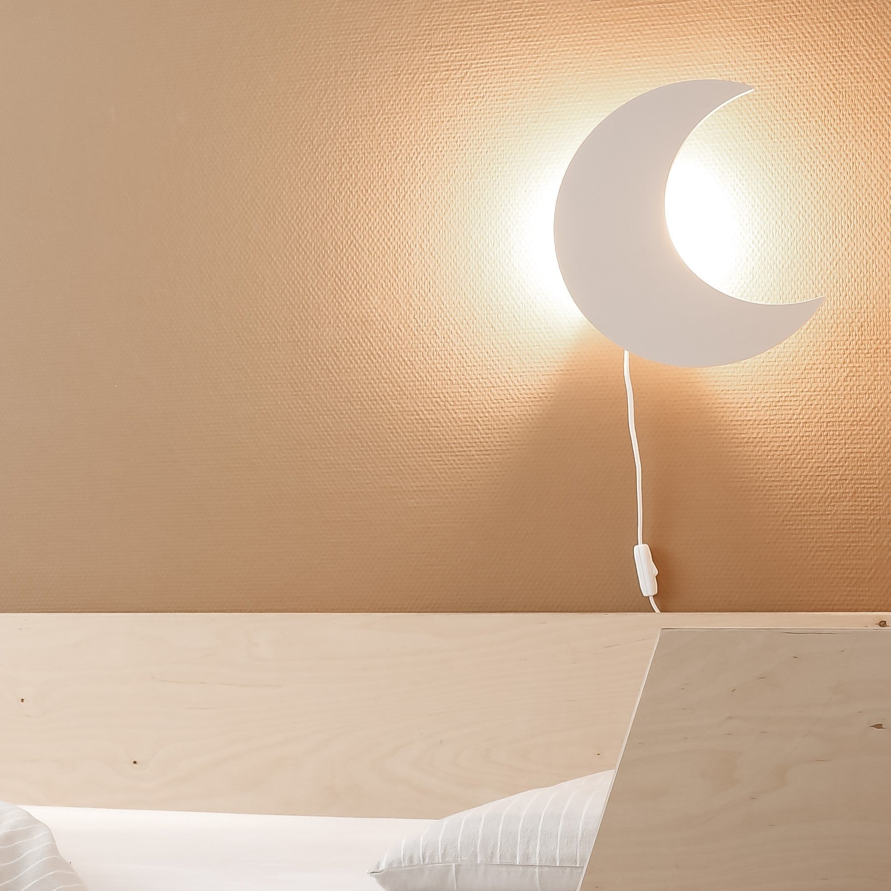 BowLift | Wooden Moon-Shaped Night Light for Kids