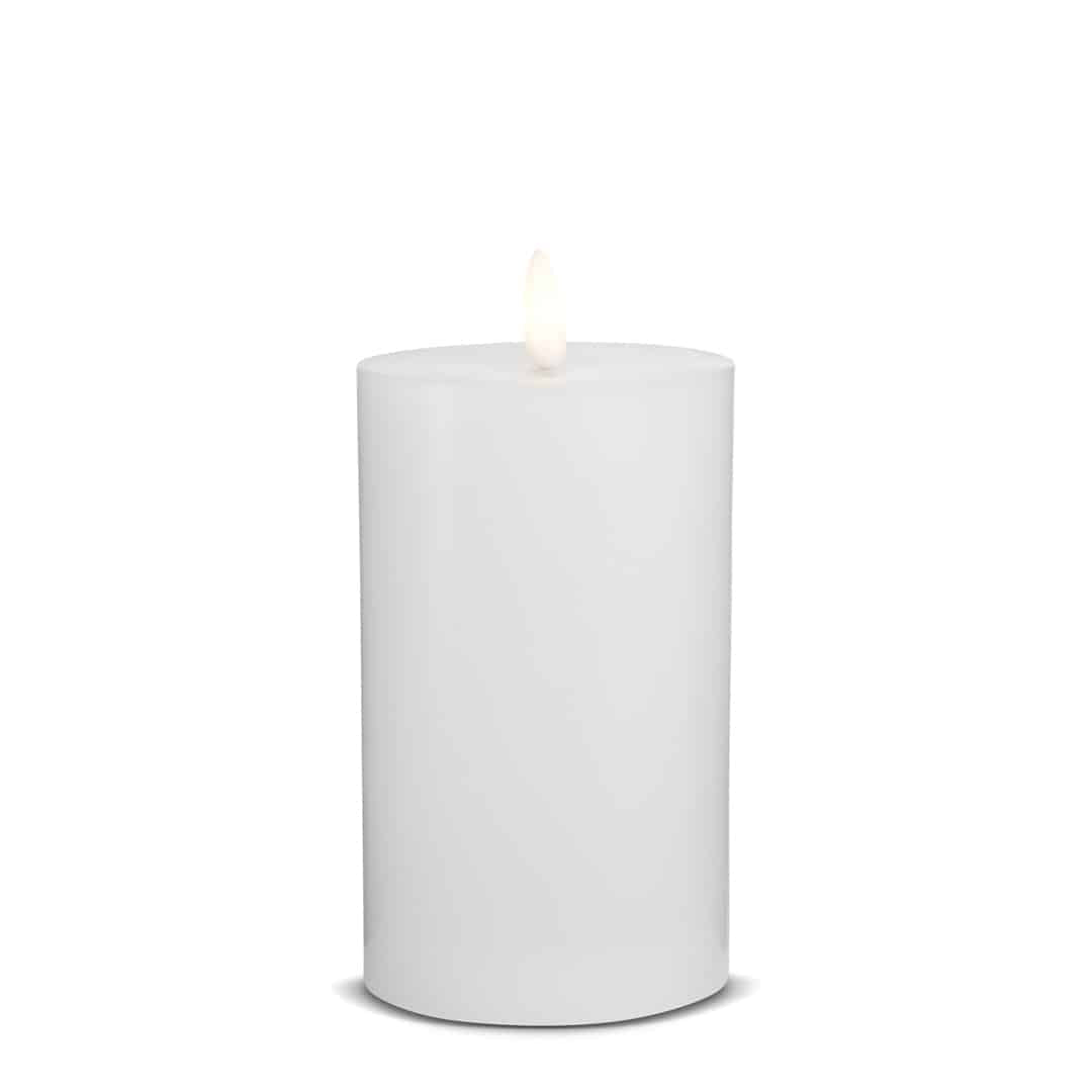LED Candle (1 piece) with realistic 3D flame 7.5 x 15 cm | Bowlift