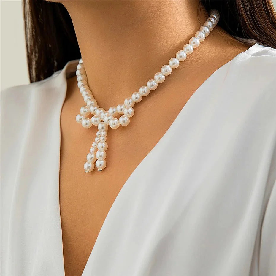 BowLift | Iconic Dainty Pearl Bow Necklace