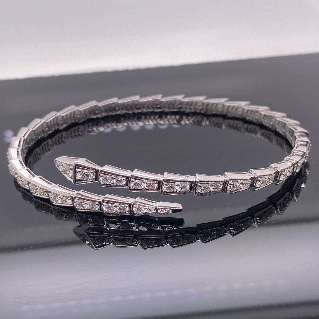 Eternity Band – Luxury Snake Bracelet with Shiny Finish Bowlift