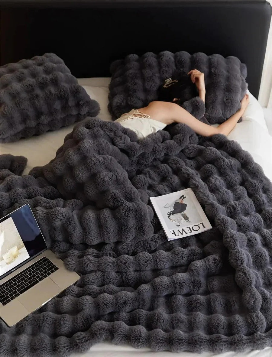 BowLift | Multi Season Blanket