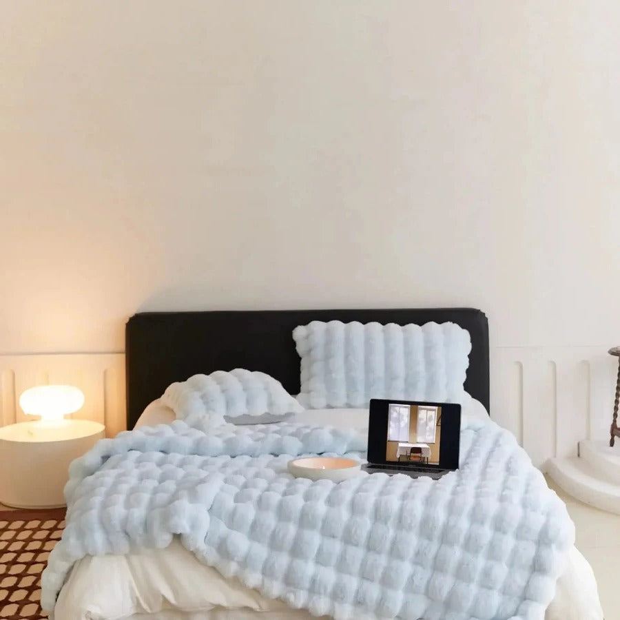 BowLift | Multi Season Blanket