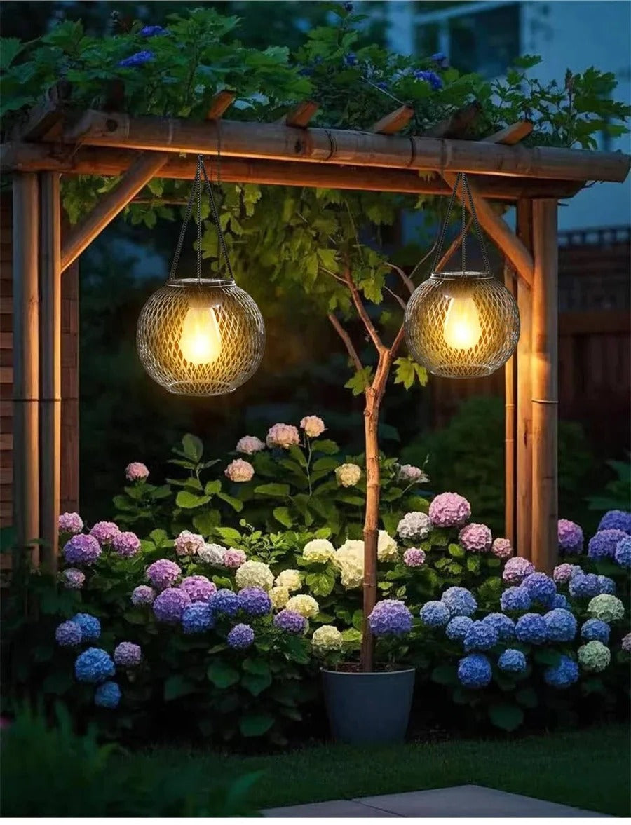 BowLift | Outdoor Solar Hanging Lantern