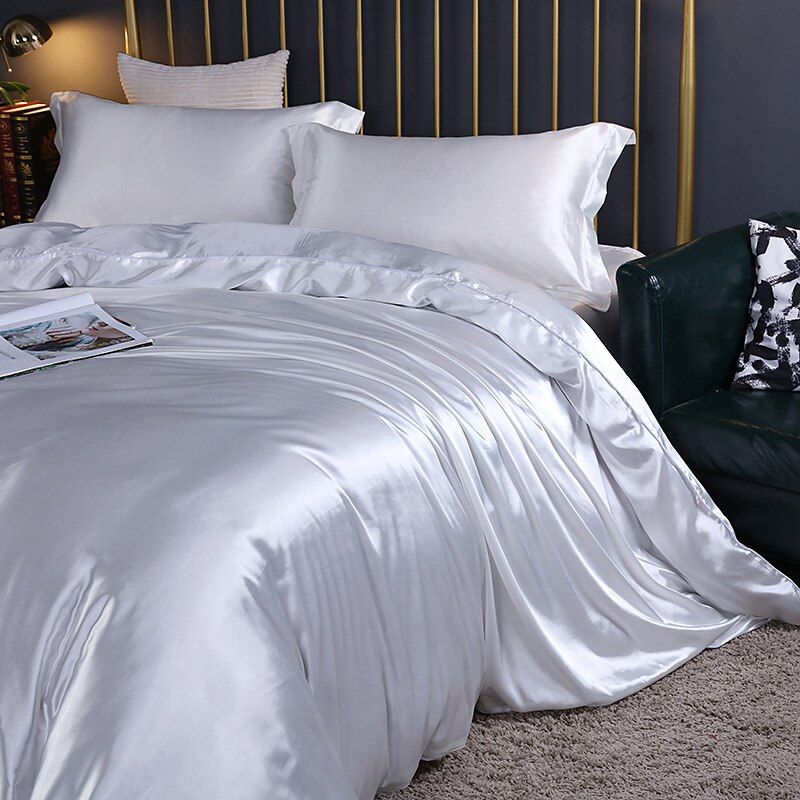 BowLift | Silk/Satin Bed Linen Duvet Cover Luxury Set (2x Pillowcase, 1x Fitted Sheet, 1x Duvet)