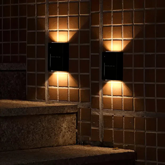 Modern & Trendy Garden Wall Lamp - EcoShine | Bowlift