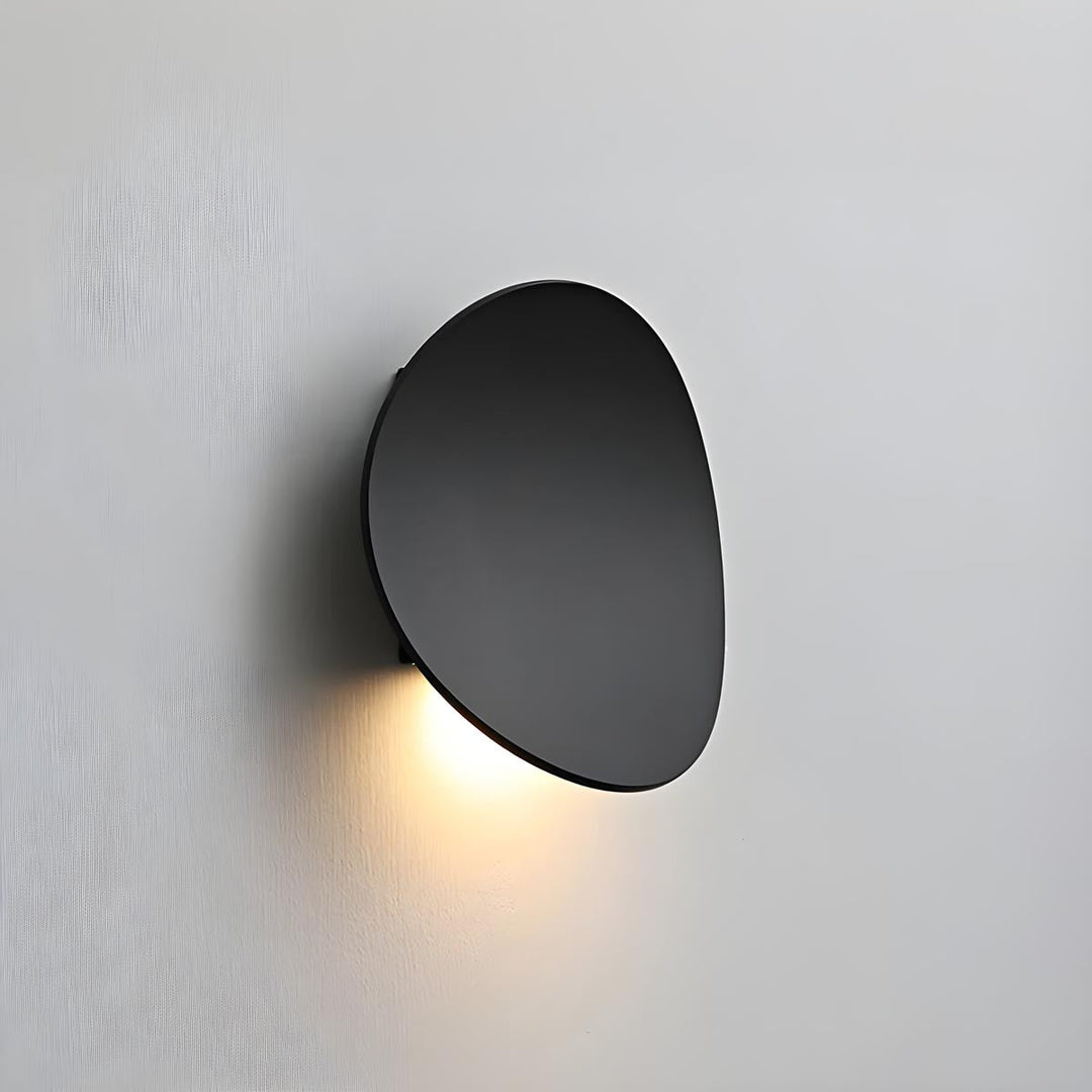 Elegant LED wall lamp – Stylish lighting for a warm atmosphere | Bowlift