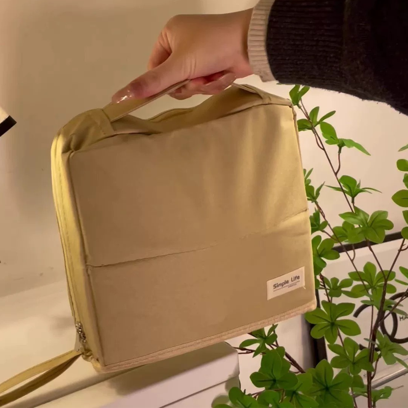 BowLift | Ultimate Travel Make-Up Bag