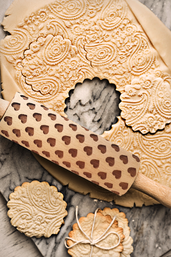 Embossed Holiday Rolling Pins | Bowlift